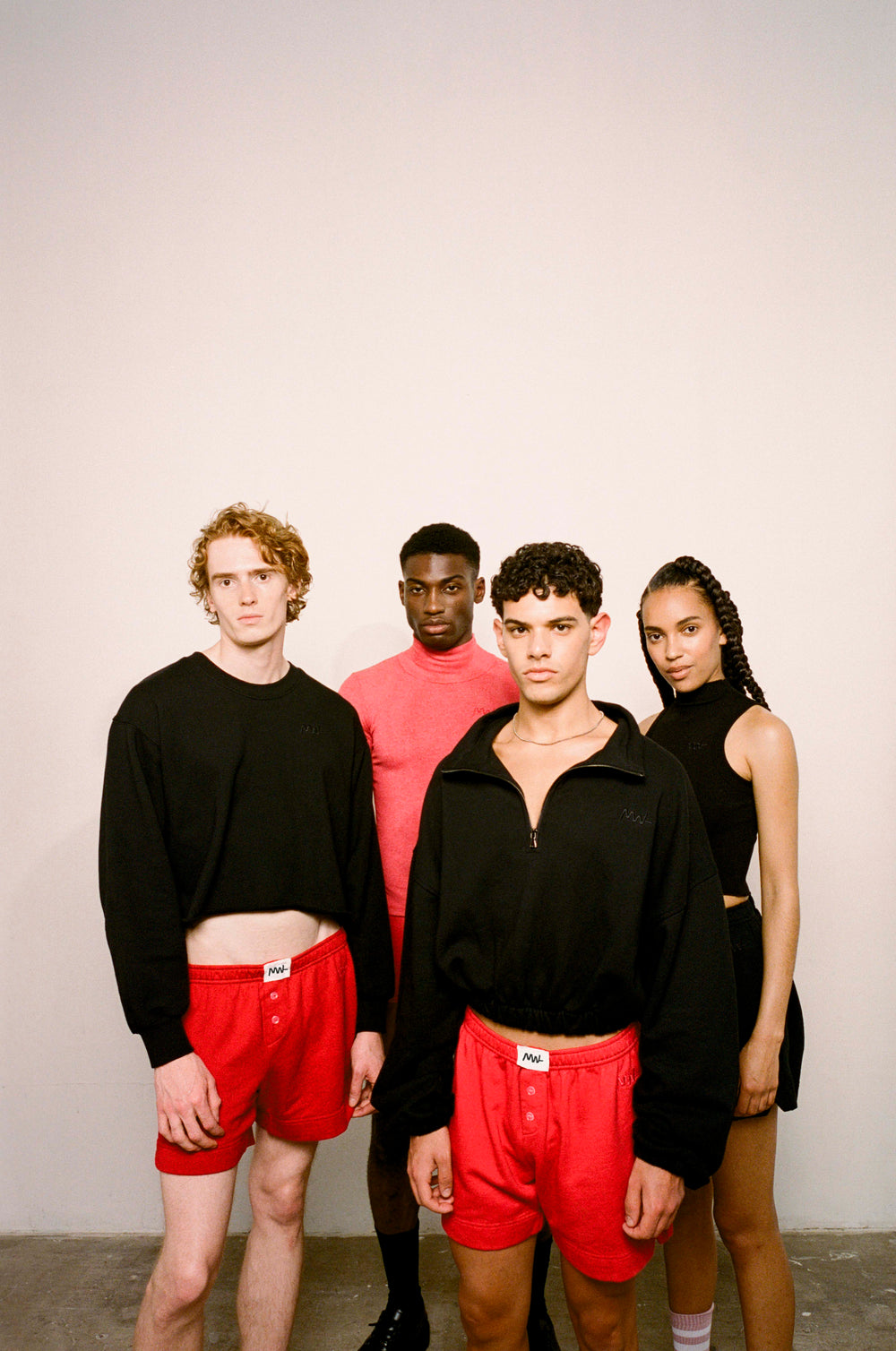 The Cropped Sweatshirt Cherry Red